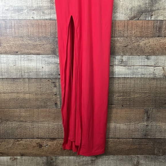 Superdown Erika Deep V Jersey Maxi Dress Red Size XS NWT - Picture 4 of 12